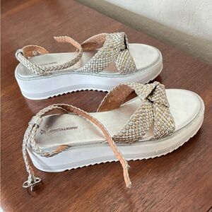 Johnston & Murphy Women's Metallic Sandals